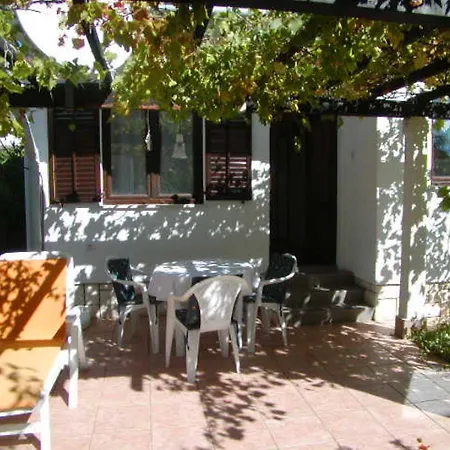 Mediterranes Nur 550 Meter Zum Mit Grillbereich, Privater Terrasse, Parkplatz باشْكا