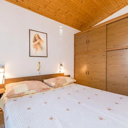 Nyaraló Mediterranes Nur 550 Meter Zum Mit Grillbereich, Privater Terrasse, Parkplatz